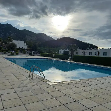 Cosy & Magical 2 Bedroom Place In Catalkoey, Kyrenia Hotel Kazaphani